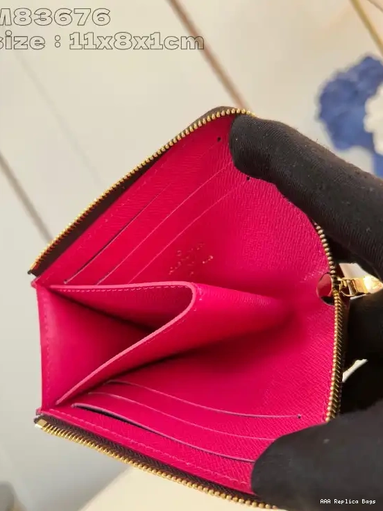 Aaa replica ru Compact Wallet-11*8.5*1.5CM Vuitton Noa Louis 0514